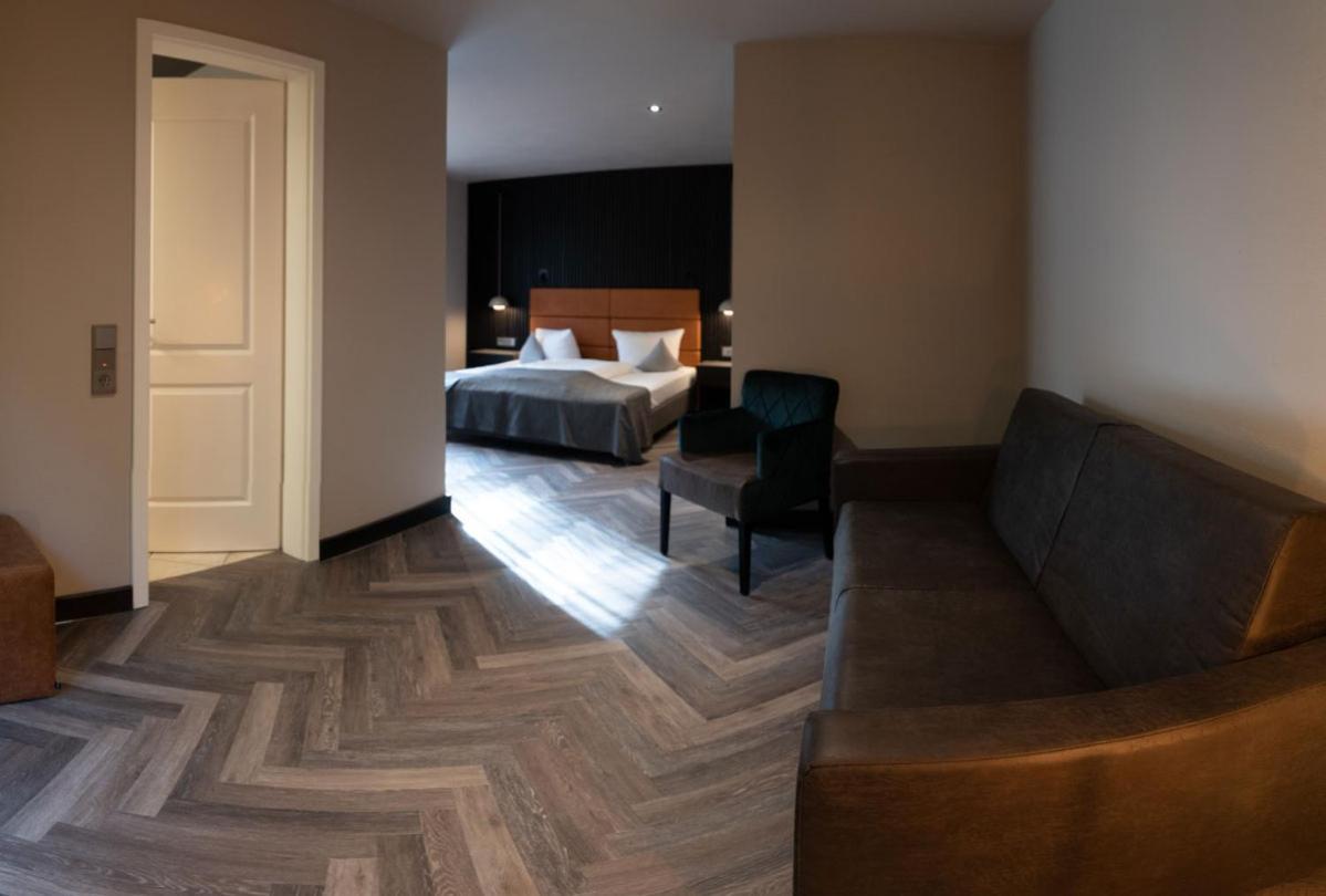 Residenz Hotel Zum Zollhaus Rastede Eksteriør billede