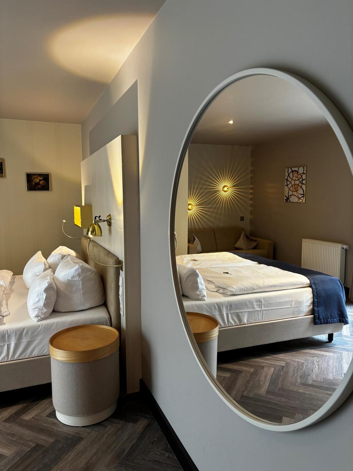 Residenz Hotel Zum Zollhaus Rastede Eksteriør billede