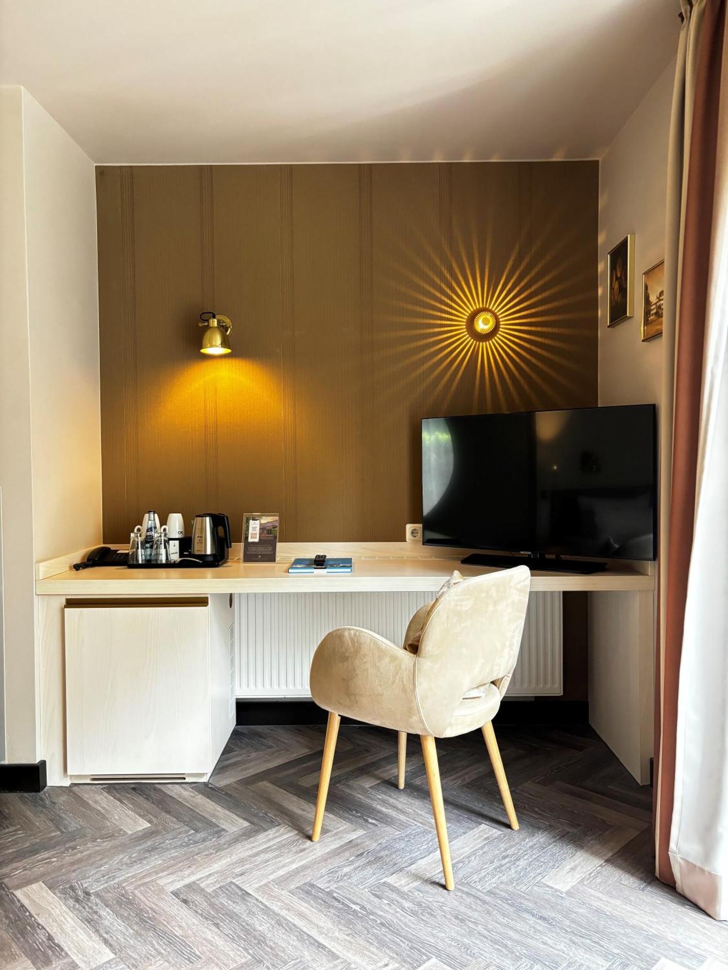 Residenz Hotel Zum Zollhaus Rastede Eksteriør billede