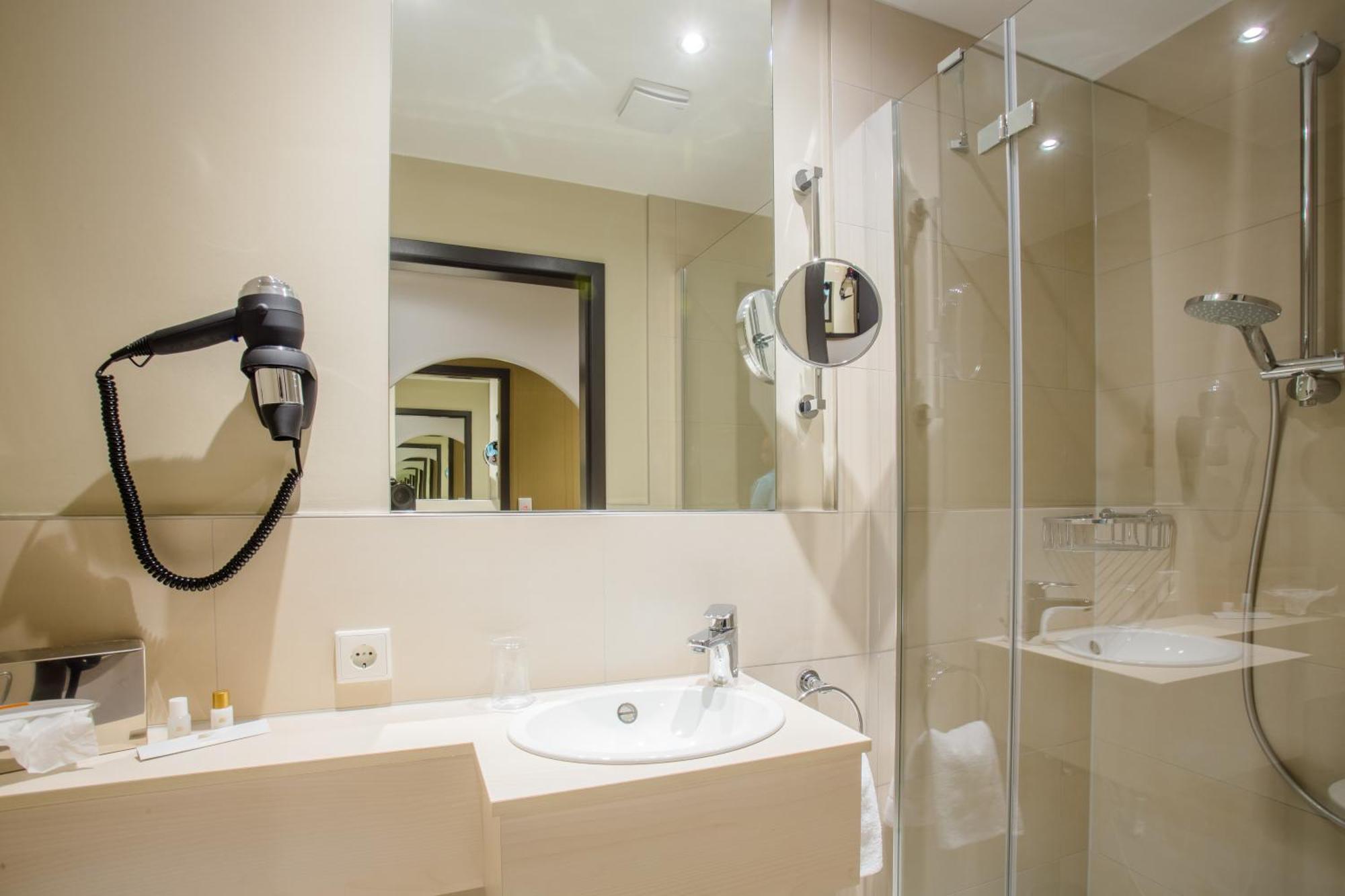 Residenz Hotel Zum Zollhaus Rastede Eksteriør billede