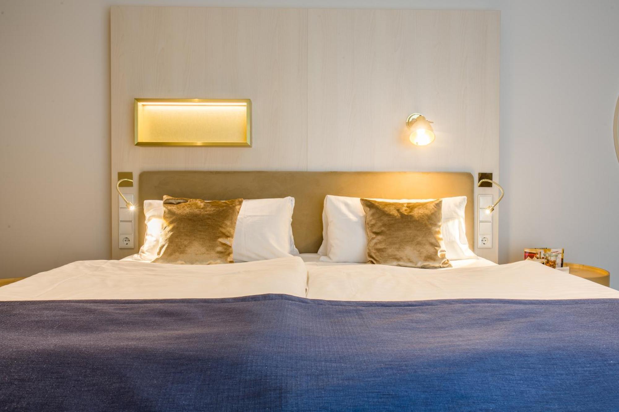 Residenz Hotel Zum Zollhaus Rastede Eksteriør billede