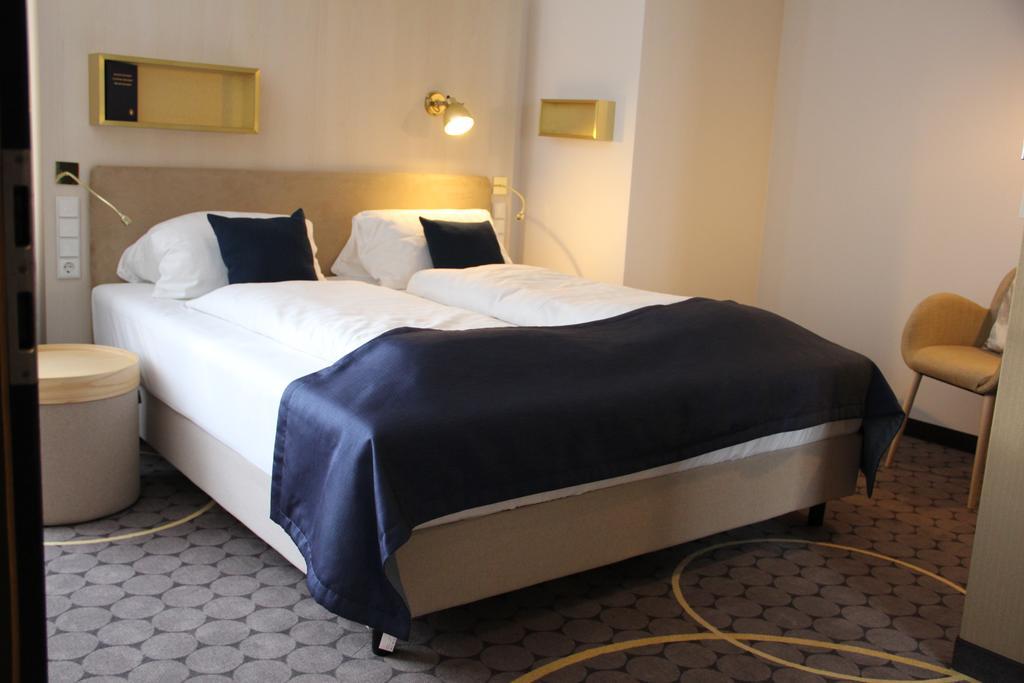 Residenz Hotel Zum Zollhaus Rastede Eksteriør billede