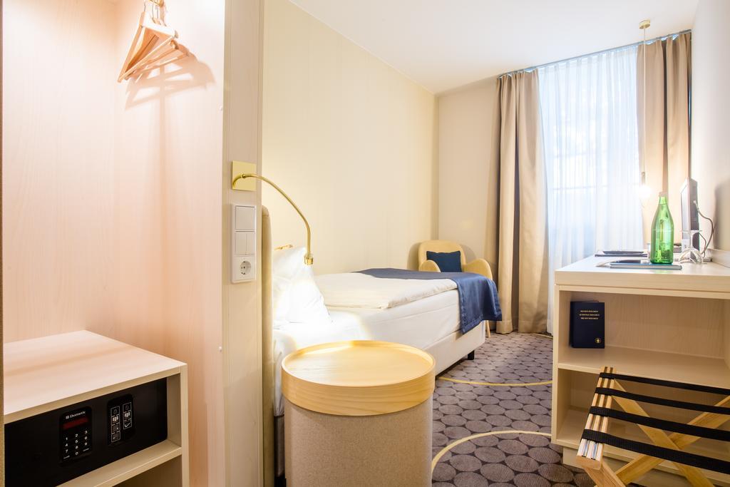 Residenz Hotel Zum Zollhaus Rastede Eksteriør billede