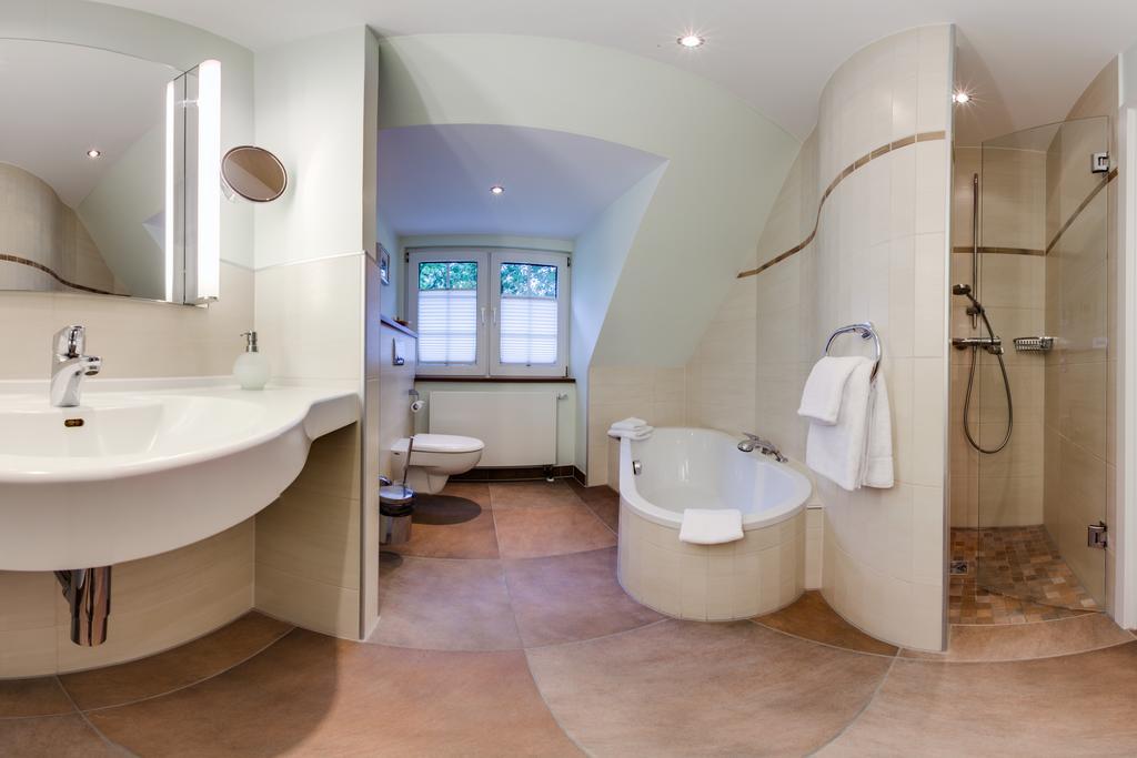 Residenz Hotel Zum Zollhaus Rastede Eksteriør billede